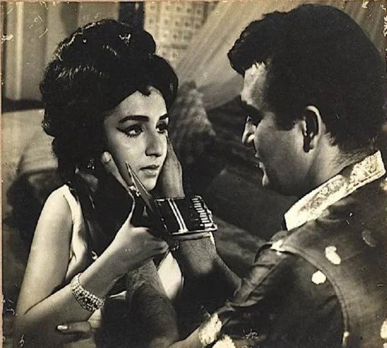 5 Bollywood Celebrities Who Went From Riches To Rags 3