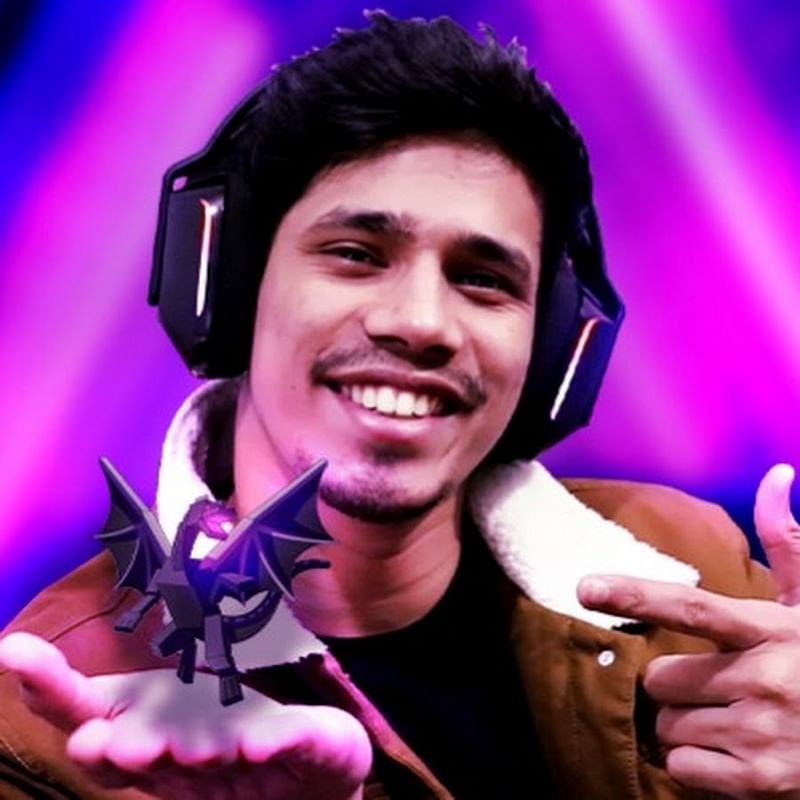 This 24-year-old youth is running the house just by playing games credityatra 1