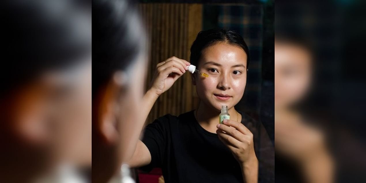This woman from Manipur is bringing glow to people's faces with her grandmother's recipe, is preparing natural cosmetics credityatra